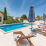 Apartment Apartment Villa 2 Pools-5 By Interhome