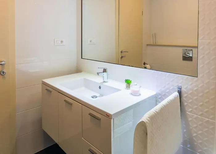 2 Pools-5 By Interhome Apartamento Sutivan